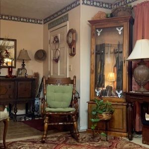 Meet your Posher, Linda